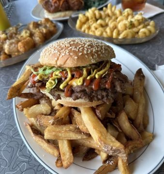 The Royal Blue - Burger